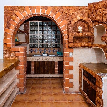 Vica Guest House Con Piscina En La Entrada De La Zona Hotelera 칸쿤 외부 사진