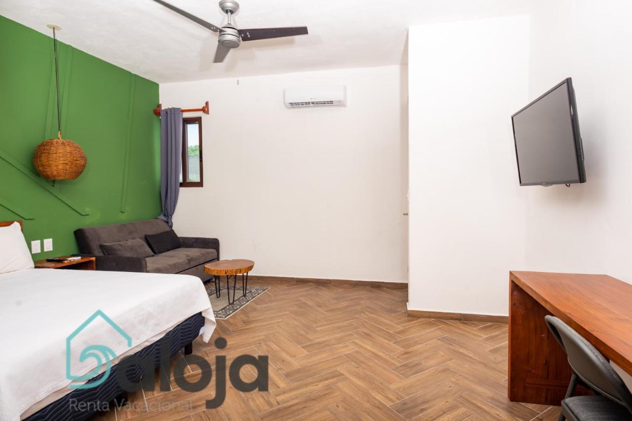 Vica Guest House Con Piscina En La Entrada De La Zona Hotelera 칸쿤 외부 사진