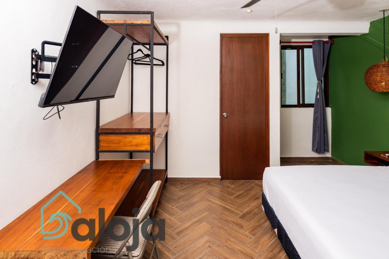 Vica Guest House Con Piscina En La Entrada De La Zona Hotelera 칸쿤 외부 사진