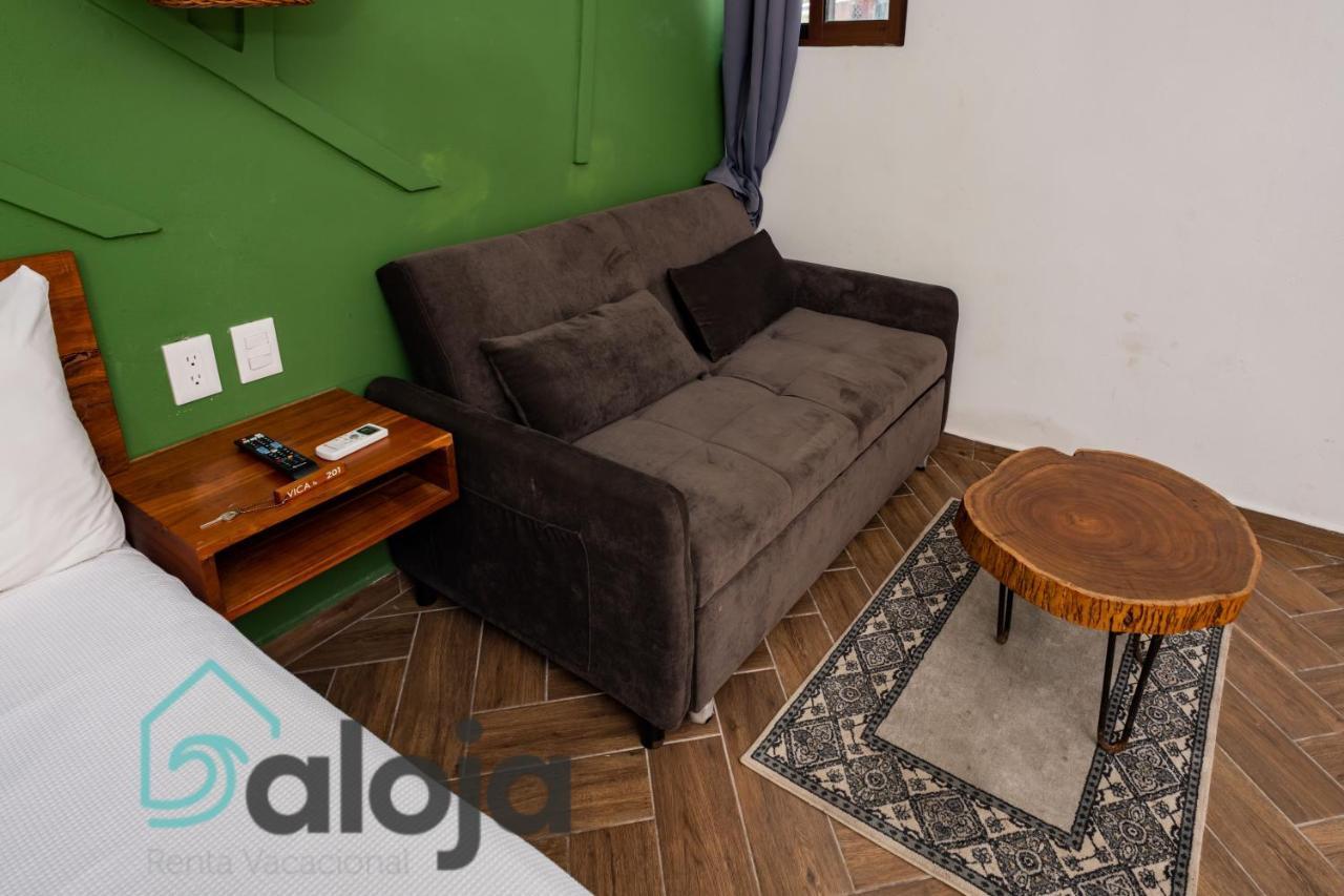 Vica Guest House Con Piscina En La Entrada De La Zona Hotelera 칸쿤 외부 사진
