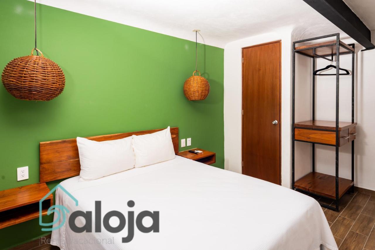 Vica Guest House Con Piscina En La Entrada De La Zona Hotelera 칸쿤 외부 사진