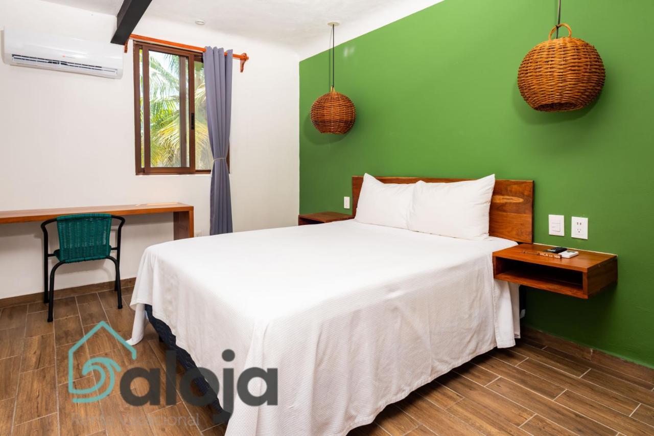 Vica Guest House Con Piscina En La Entrada De La Zona Hotelera 칸쿤 외부 사진